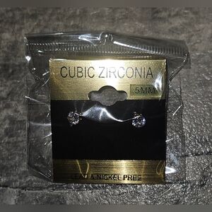 Cubic Zirconia 5mm Stud Earrings - Gold & Clear BNIB